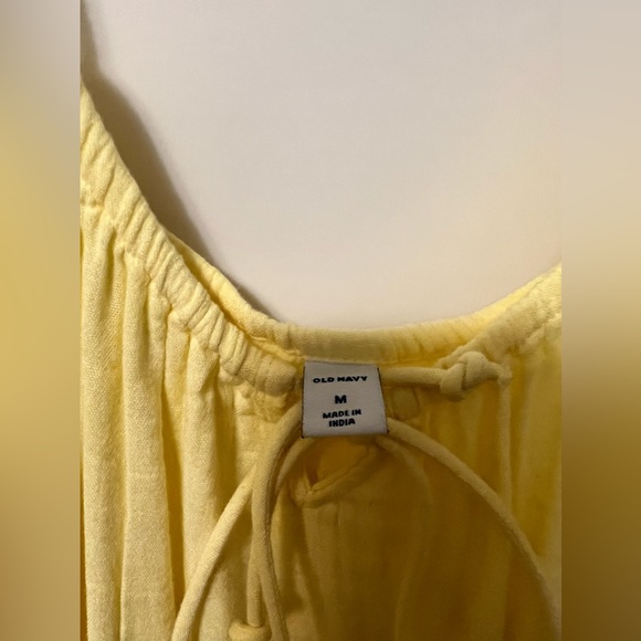 Old Navy Blouse - Picture 3 of 4